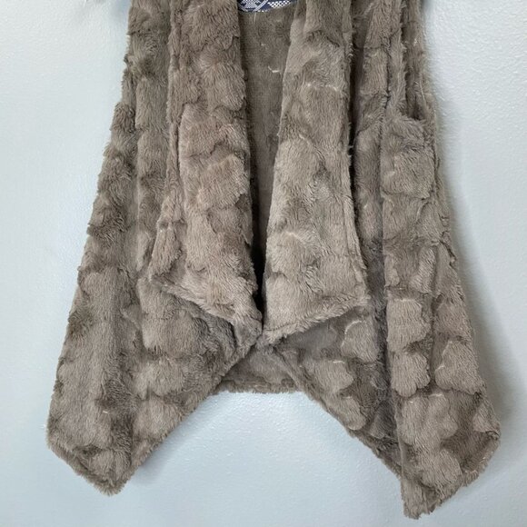Elevenses Faux Fur Vest Womens Small‎ Brown Asymmetric Open Front Sleeveless - Picture 5 of 9